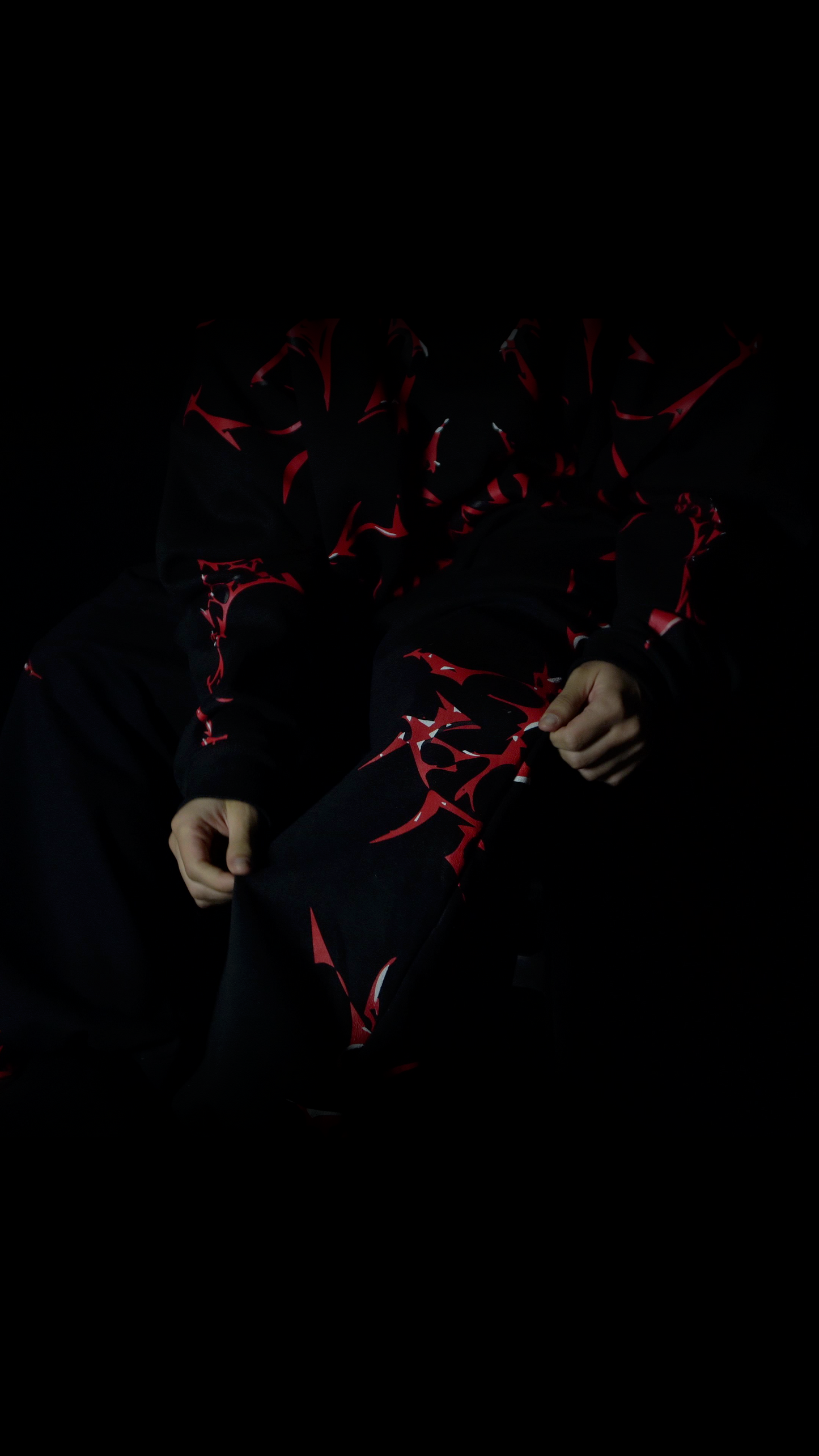 Calca Oversized- Crimson Veil