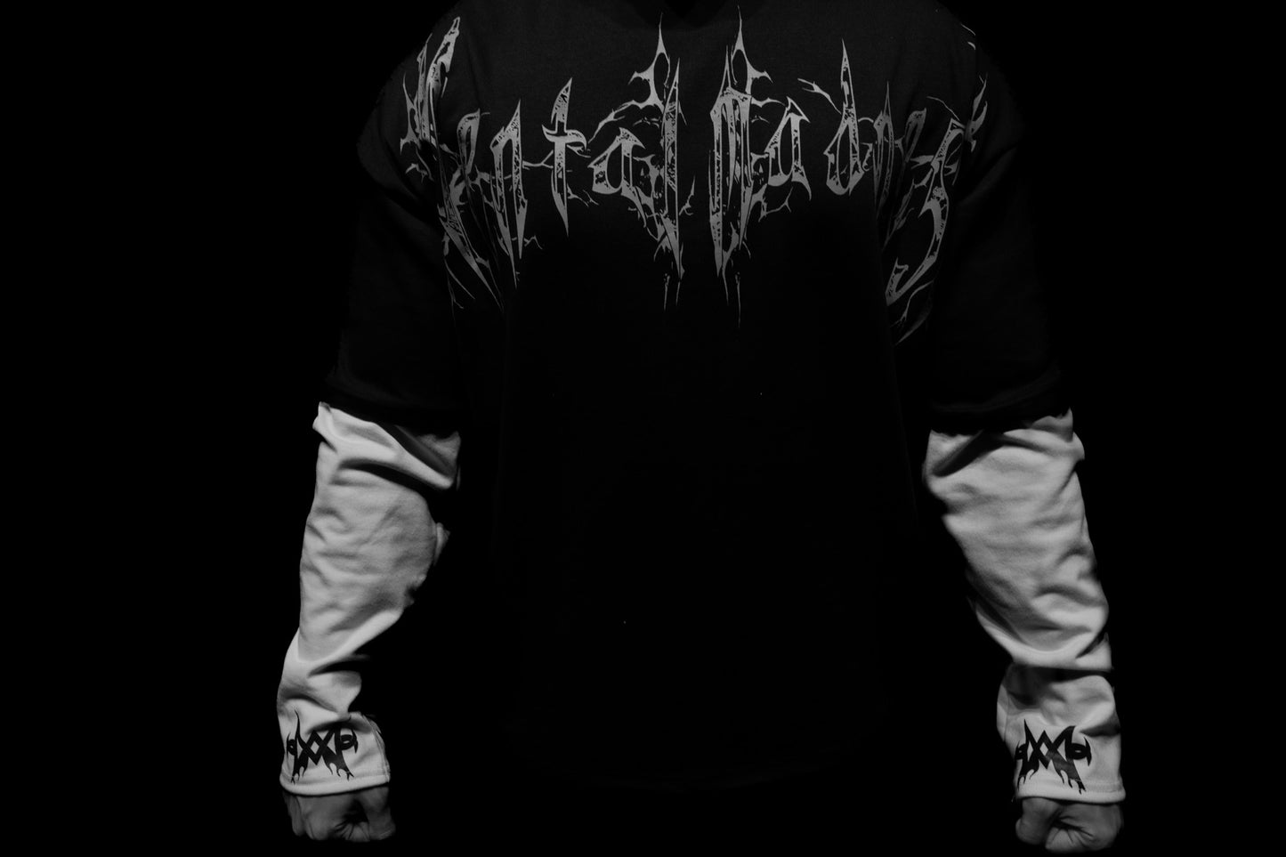 Camiseta Oversized Black/White Manga Longa - MM Basic Drop